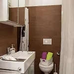 Guest house Con Bagno , Vicino H Papa Giovanni 3*